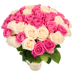 Букет из 35 бело розовых роз